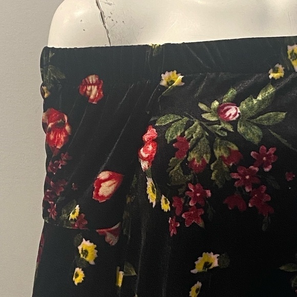 Design Lab off the shoulder floral top flare arms small - Picture 2 of 6